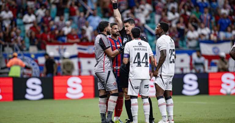 Lucas Arcanjo Comenta Sobre Pênalti no Ba-Vi: 'A Bola Veio Lenta'
