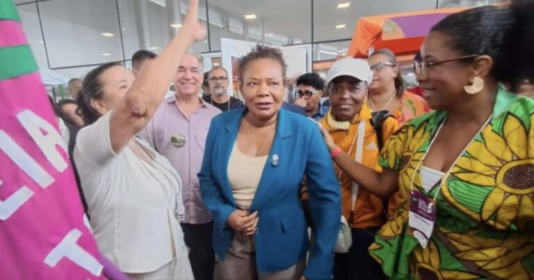 Margareth Menezes Reforça Compromisso com a Cultura e Esclarece Rumores de Candidatura Margareth Menezes Reforça Compromisso com a Cultura e Esclarece Rumores de Candidatura