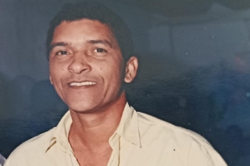 Peron Freitas: Cinquenta Anos de Contribuições à Odontologia e ao Esporte em Feira de Santana Peron Freitas: Cinquenta Anos de Contribuições à Odontologia e ao Esporte em Feira de Santana