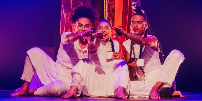 Akoko Lati Wa Ni: Espetáculo Premiado Explora Juventude Negra na Bahia