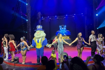 Circo Kroner Realiza Espetáculo Inclusivo com Estudantes de Feira de Santana Circo Kroner Realiza Espetáculo Inclusivo com Estudantes de Feira de Santana