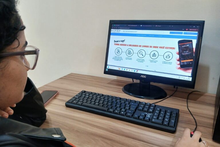 Feira de Santana Oferece Acesso Gratuito a Mais de 100 Mil Livros com Plataforma Digital