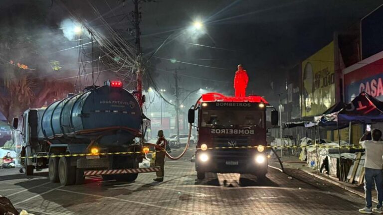 Incêndio de Grandes Proporções Atinge Loja das Casas Bahia em Feira de Santana