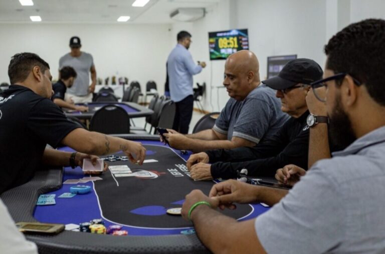 Itacaré Sedia Etapa de Abertura da Liga de Poker Ilheense com Recorde de Premiação Itacaré Sedia Etapa de Abertura da Liga de Poker Ilheense com Recorde de Premiação