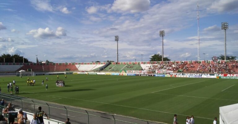 Joia da Princesa: Estádio em Feira de Santana se prepara para a Série B do Baiano Joia da Princesa: Estádio em Feira de Santana se prepara para a Série B do Baiano