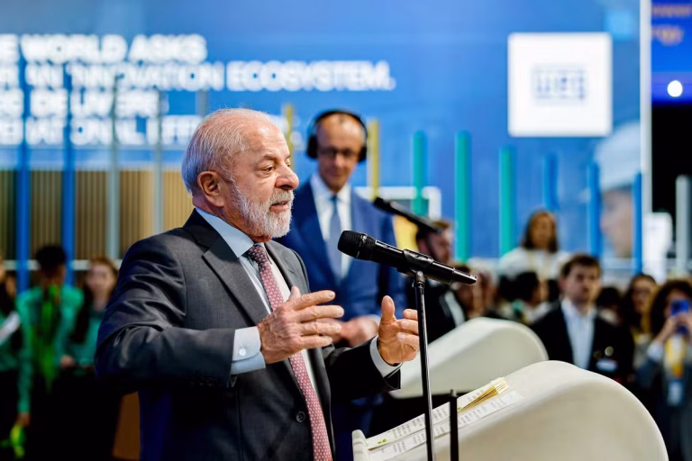 Lula em Berlim: Cobranças à UE e Críticas aos Gastos com Armas na Guerra do Oriente Médio