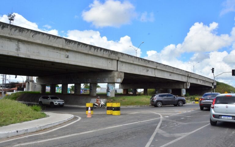 Mudanças no Trânsito de Feira de Santana: Acesso a Bairros Será Alterado a Partir de Quinta-Feira Mudanças no Trânsito de Feira de Santana: Acesso a Bairros Será Alterado a Partir de Quinta-Feira