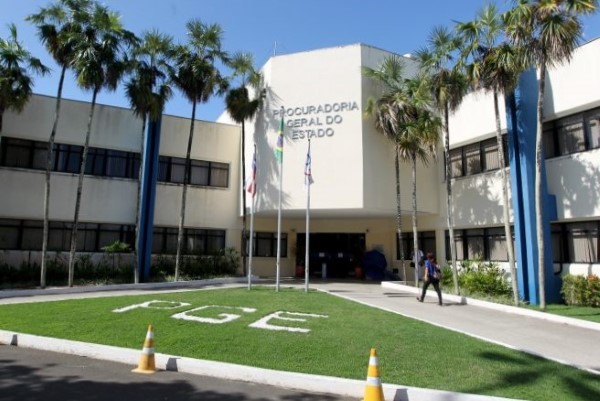 PGE-BA Lança Processo Seletivo para Estagiários de Pós-Graduação com Bolsa de R$ 1,3 Mil PGE-BA Lança Processo Seletivo para Estagiários de Pós-Graduação com Bolsa de R$ 1,3 Mil