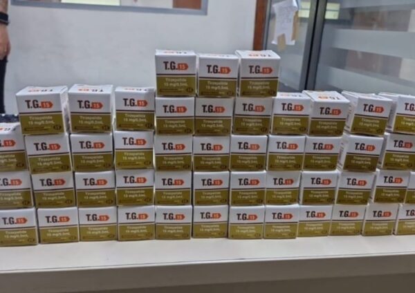 PRF Apreende Medicamentos Controlados e Drogas em Feira de Santana PRF Apreende Medicamentos Controlados e Drogas em Feira de Santana