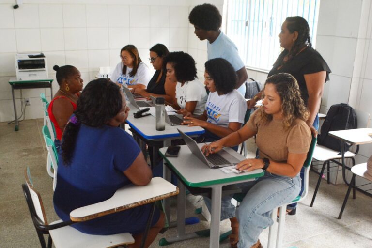 SEDESO Participa do Feira em Ação no Distrito de Jaíba: Serviços Essenciais para a Comunidade SEDESO Participa do Feira em Ação no Distrito de Jaíba: Serviços Essenciais para a Comunidade