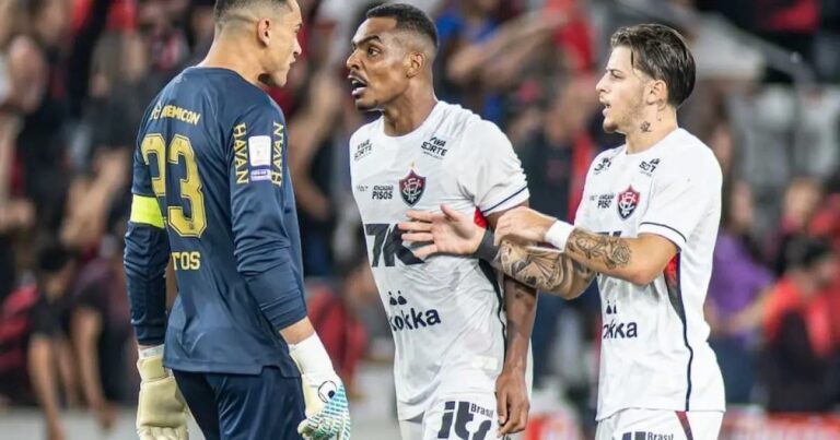 Vitória Denuncia Erros de Arbitragem à CBF Após Jogo Contra o Athletico-PR Vitória Denuncia Erros de Arbitragem à CBF Após Jogo Contra o Athletico-PR