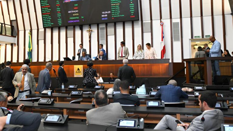 Assembleia da Bahia aprova financiamento de R$ 5,5 bilhões para Embasa Assembleia da Bahia aprova financiamento de R$ 5,5 bilhões para Embasa