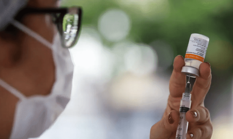 Butantan Busca Voluntários para Teste de Vacina contra Gripe em Salvador Butantan Busca Voluntários para Teste de Vacina contra Gripe em Salvador