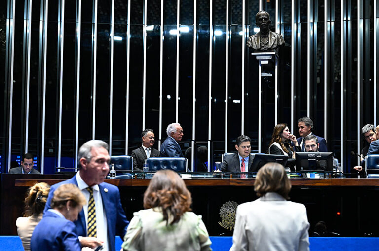 Senado Aprova Projeto de Avaliação Anual da Saúde da Mulher pelo SUS Senado Aprova Projeto de Avaliação Anual da Saúde da Mulher pelo SUS