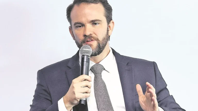 Casas Bahia e Economia: Dados Revelam Resistência Apesar de Desafios no Varejo Casas Bahia e Economia: Dados Revelam Resistência Apesar de Desafios no Varejo