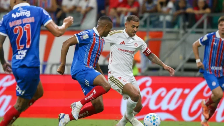 Inter sofre derrota para o Bahia por 3 a 2 e se complica no Brasileirão