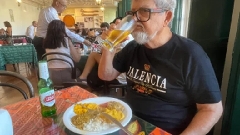 Dom Franquito e o Caruru de Cosminho: Sabores e Tradições no SESC Pelourinho Dom Franquito e o Caruru de Cosminho: Sabores e Tradições no SESC Pelourinho