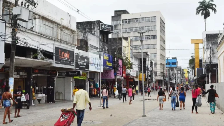 Feira de Santana: 193 Anos de Transformações que Moldam o Comércio e a Identidade Feira de Santana: 193 Anos de Transformações que Moldam o Comércio e a Identidade