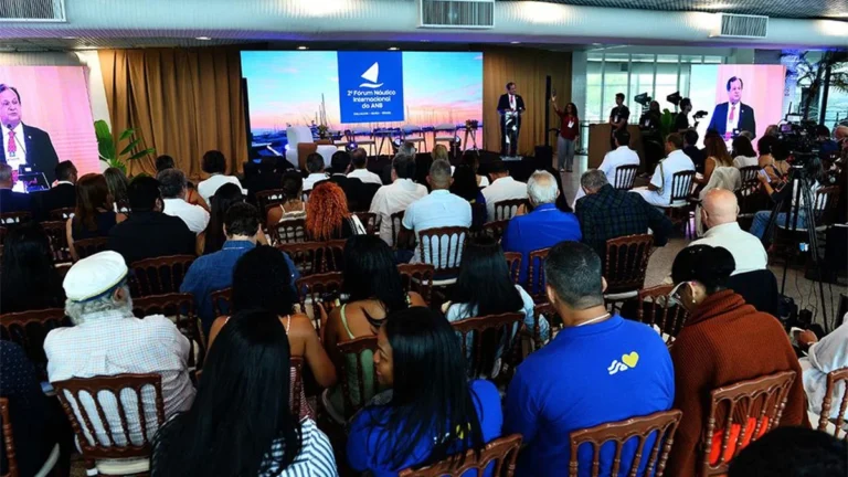 Fórum Náutico da ANB destaca liderança da Bahia na economia do mar Fórum Náutico da ANB destaca liderança da Bahia na economia do mar