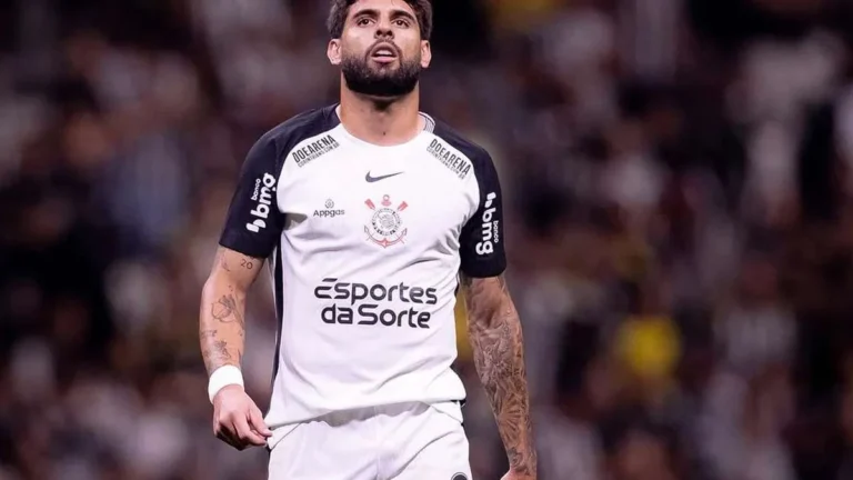 Corinthians: saída de atacante, polêmica de Lula e explicações de Seedorf sobre substituições
