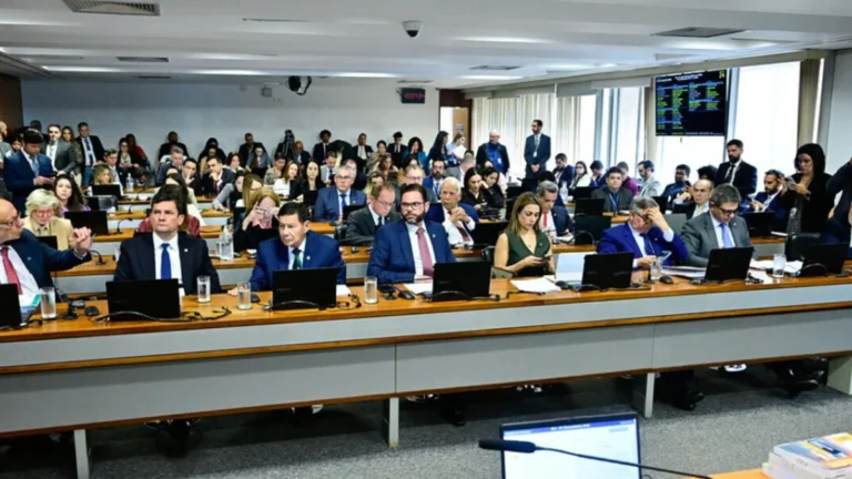 PEC da Segurança avança na CCJ do Senado com debates decisivos PEC da Segurança avança na CCJ do Senado com debates decisivos