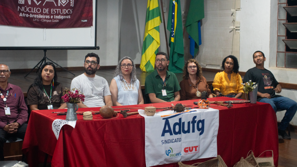 Debate sobre Trabalho Docente e Povos Indígenas: Desafios e Avanços
