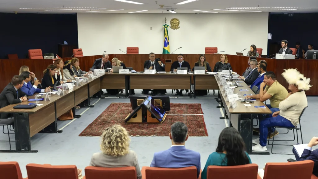 STF avalia regulamentação do garimpo em terras indígenas Cinta Larga com ênfase no combate à ilegali
