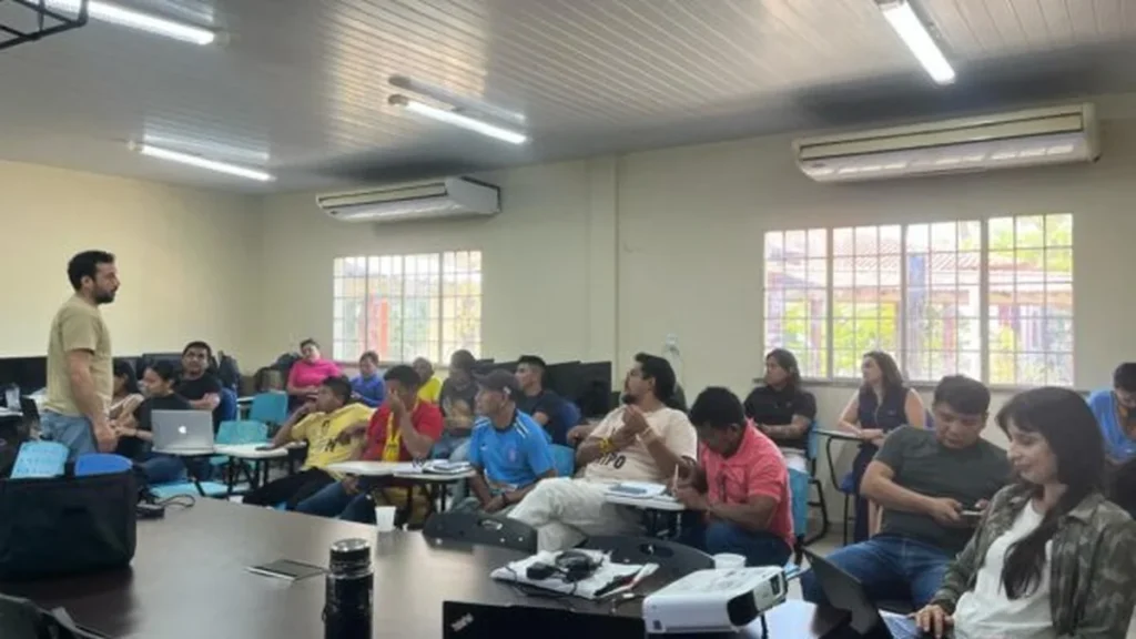Semana de Intercâmbio da UFRR reforça ações para povos Yanomami e Ye’kwana Semana de Intercâmbio da UFRR reforça ações para povos Yanomami e Ye’kwana