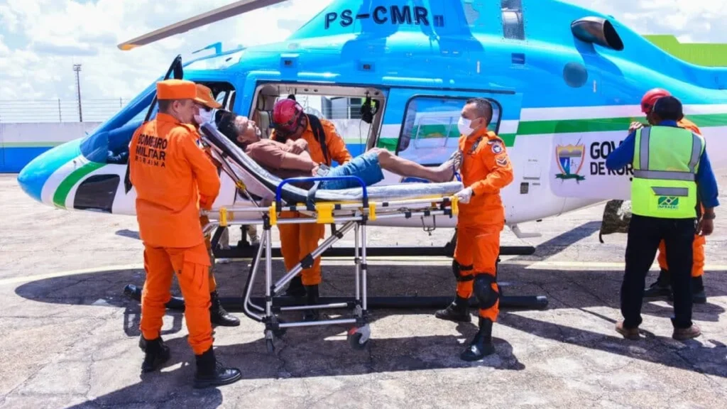 Resgate no Território Yanomami: Corpo de Bombeiros salva idoso com quadro grave Resgate no Território Yanomami: Corpo de Bombeiros salva idoso com quadro grave