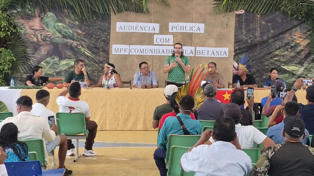 MPF acompanha demandas de mais de 40 lideranças indígenas em Santo Antônio do Içá MPF acompanha demandas de mais de 40 lideranças indígenas em Santo Antônio do Içá