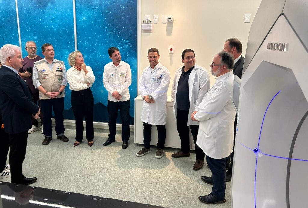 Acelerador Linear Inaugurado em Jaraguá do Sul: Avanço no Tratamento de Câncer Acelerador Linear Inaugurado em Jaraguá do Sul: Avanço no Tratamento de Câncer