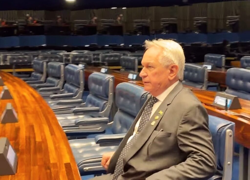 Santa Catarina Marca A Nova Era com Dois Senadores de Brusque