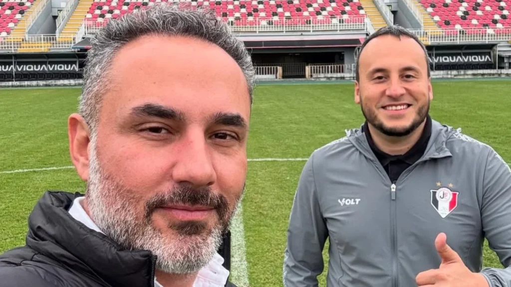 Presidente em Exercício Renuncia ao Joinville e Darthanhan Retoma o Comando Presidente em Exercício Renuncia ao Joinville e Darthanhan Retoma o Comando