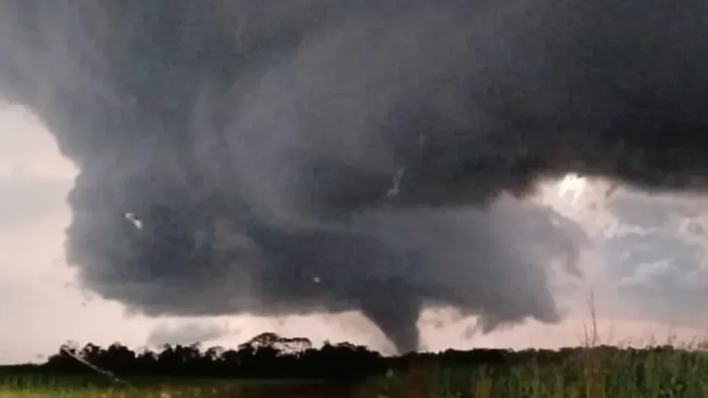 Santa Catarina: Entenda por que o Oeste é uma das regiões mais favoráveis à formação de tornados no