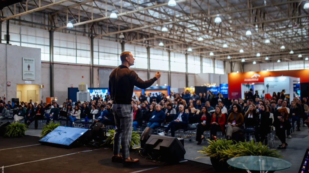 Expoinovação 2026 movimenta negócios e conecta lideranças em Joinville