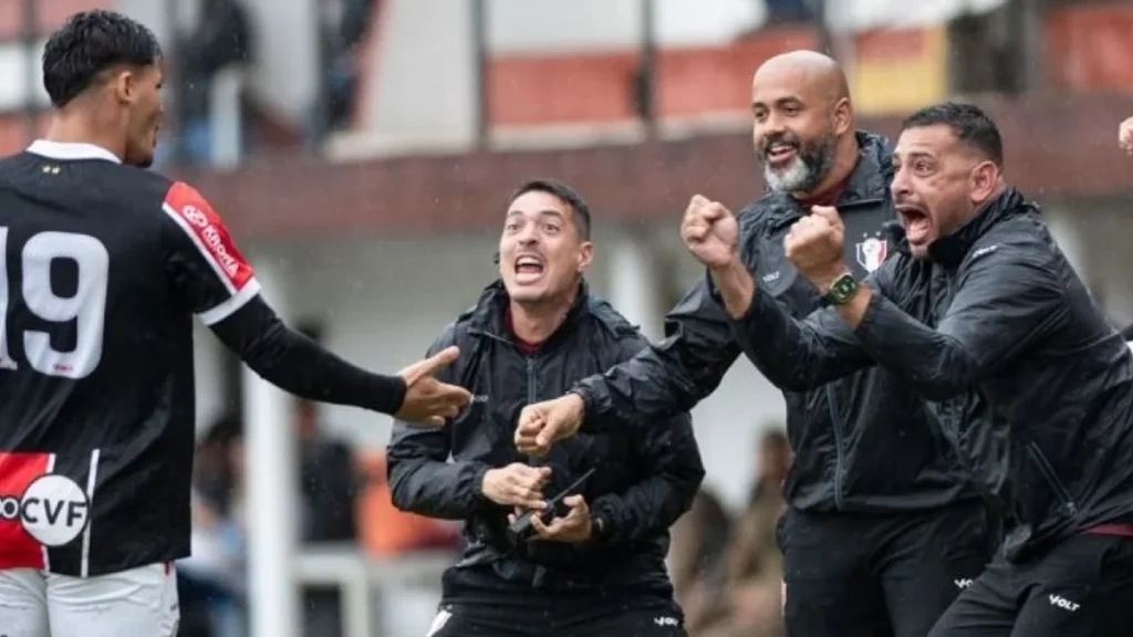 JEC domina Nação Araquari com goleada de 4 a 0 pela Copa Santa Catarina JEC domina Nação Araquari com goleada de 4 a 0 pela Copa Santa Catarina