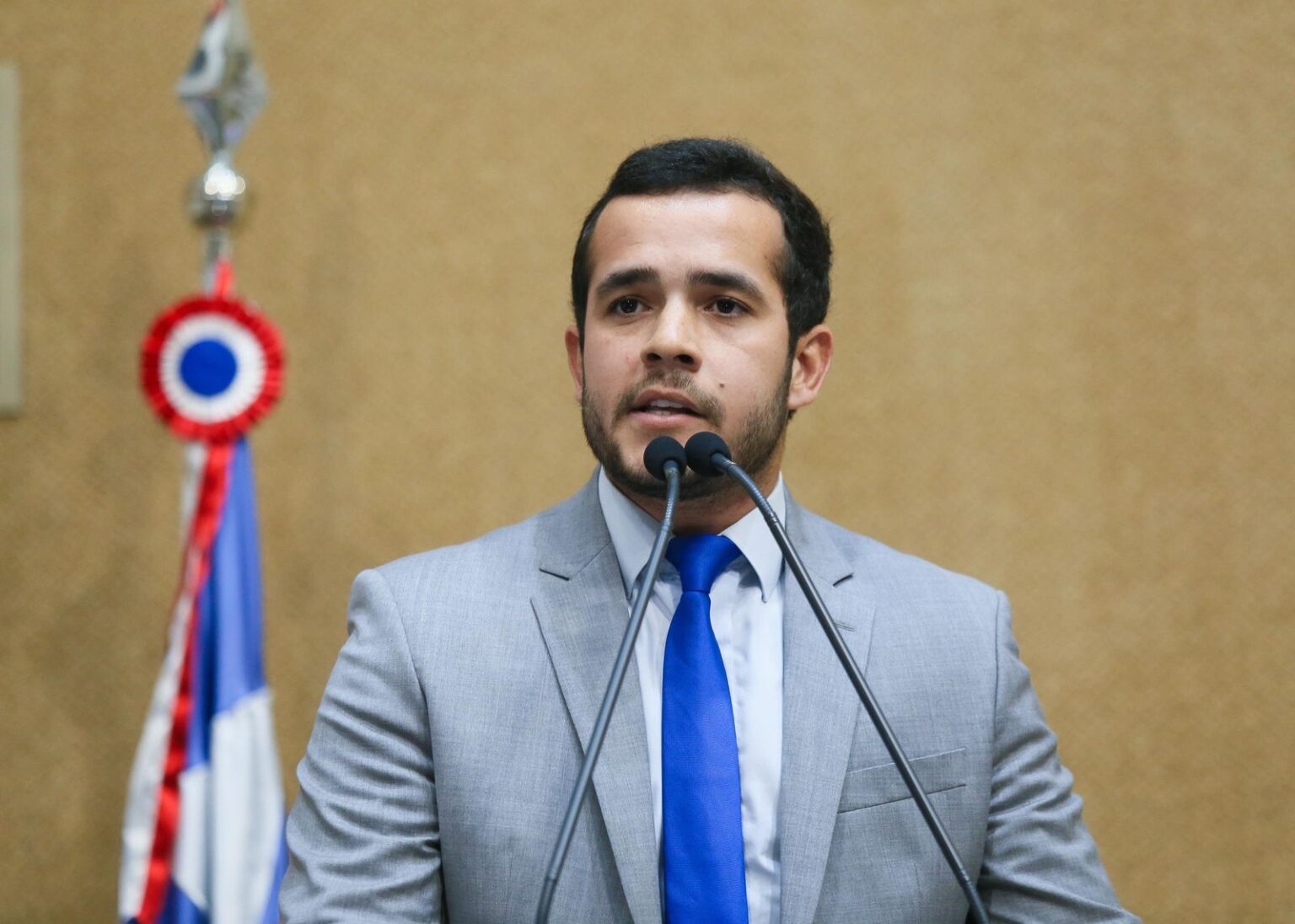 ALBA Aprovada: Melodias Substituem Sirenes Escolares para Alunos com TEA ALBA Aprovada: Melodias Substituem Sirenes Escolares para Alunos com TEA