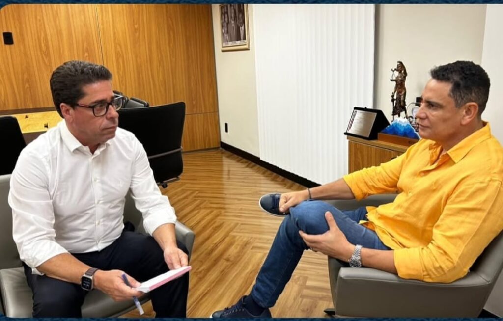 Desfiliação de Felipe Rigoni Agita União Brasil e Repercussões Políticas no ES Desfiliação de Felipe Rigoni Agita União Brasil e Repercussões Políticas no ES