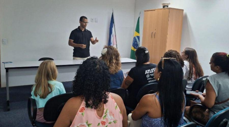 Procon Intercede Após Fechamento de Escola em Vila Velha: Alunos Prejudicados Procon Intercede Após Fechamento de Escola em Vila Velha: Alunos Prejudicados