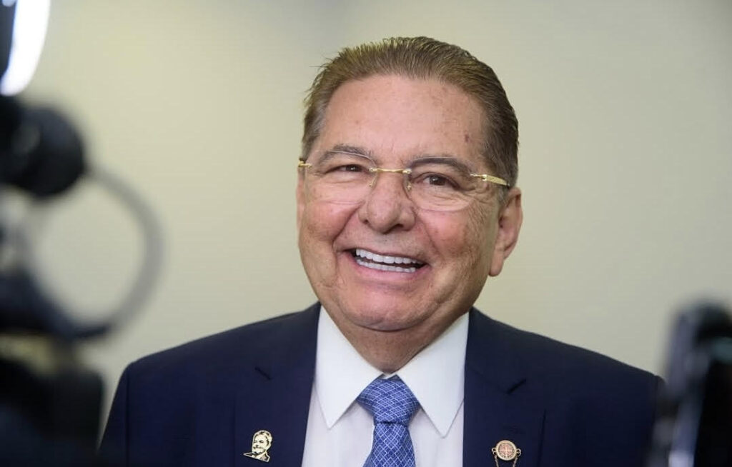 Adriano Galdino Apela à Neutralidade de Lula nas Eleições de 2026 na Paraíba Adriano Galdino Apela à Neutralidade de Lula nas Eleições de 2026 na Paraíba