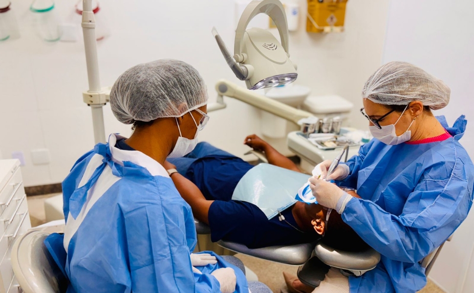 Consulta Gratuita com Dentistas: Vagas Abertas na Grande Vitória Consulta Gratuita com Dentistas: Vagas Abertas na Grande Vitória