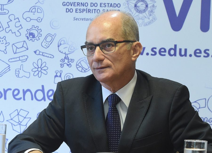 Salário de Professores em Alta: Desafios Persistem na Carreira Docente Salário de Professores em Alta: Desafios Persistem na Carreira Docente