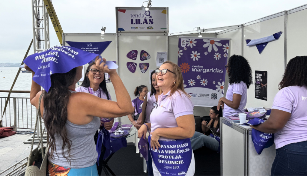 Tenda Lilás Expande Acesso à Informação e Fortalece Proteção às Mulheres em Vitória Tenda Lilás Expande Acesso à Informação e Fortalece Proteção às Mulheres em Vitória