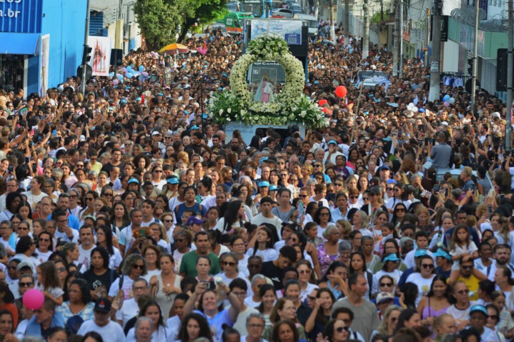 Romaria das Mulheres: Uma Celebração de Fé e União em Vila Velha Romaria das Mulheres: Uma Celebração de Fé e União em Vila Velha