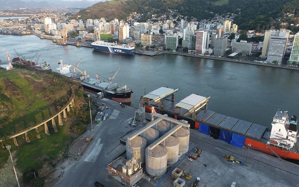 Vila Velha se Destaca com Expansão Logística dos Portos em 2026