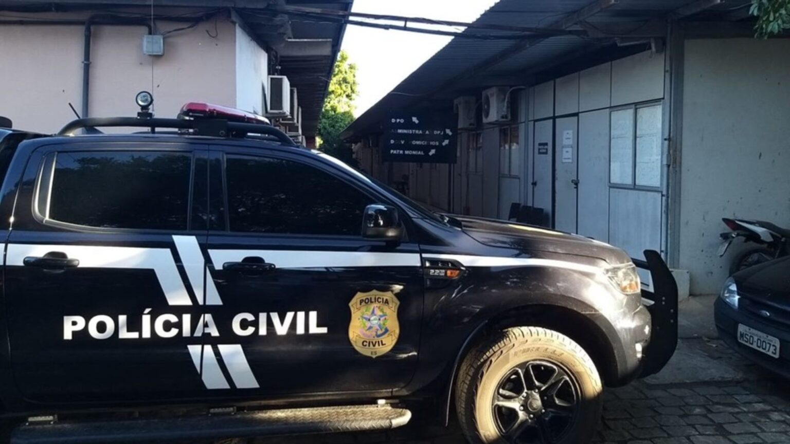 Médico é Detido Após Ameaçar Enfermeira em Posto de Saúde no ES Médico é Detido Após Ameaçar Enfermeira em Posto de Saúde no ES
