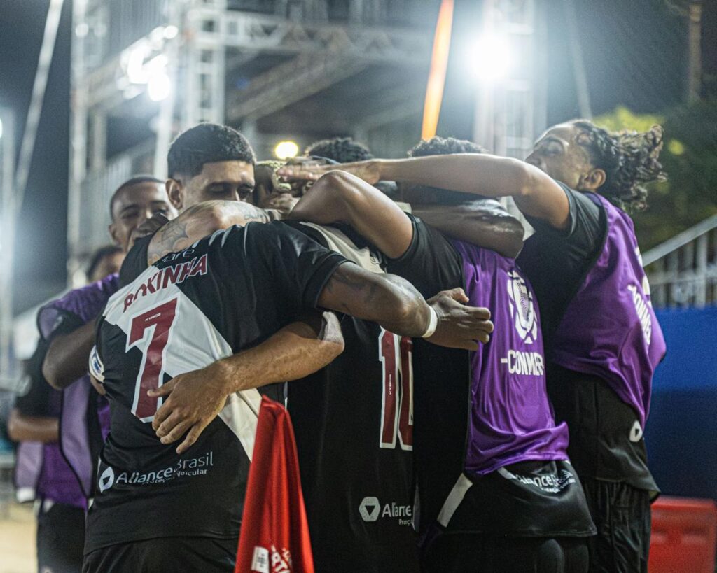 Vasco brilha com capixaba e avança às quartas da Libertadores de Beach Soccer