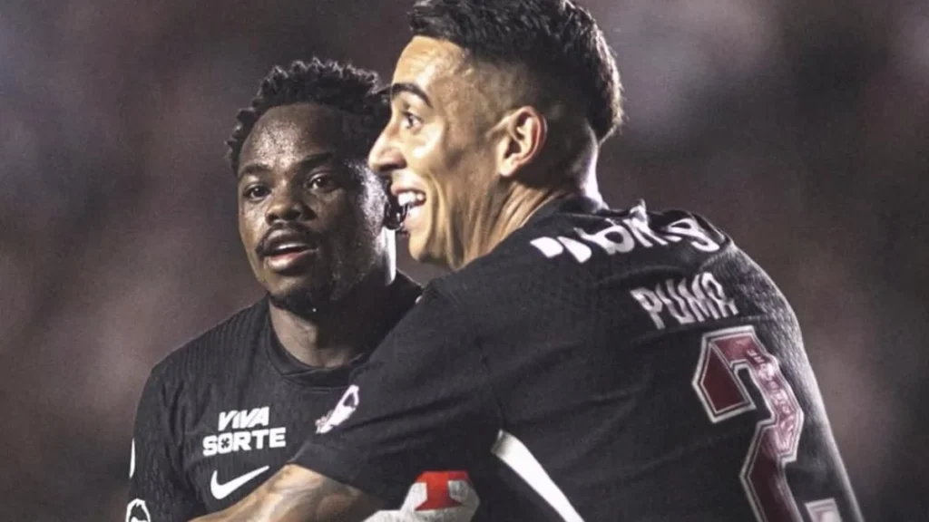 Vasco supera Vitória com um a menos e abre vantagem nas quartas da Copa do Brasil