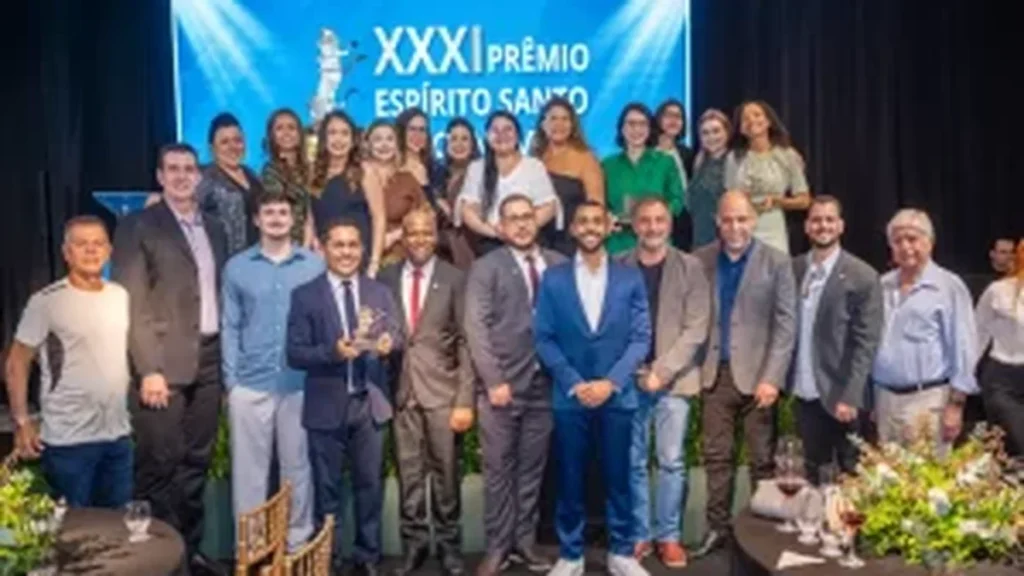 Corecon-ES reconhece pesquisas e celebra 51 anos com 31º Prêmio Espírito Santo de Economia Corecon-ES reconhece pesquisas e celebra 51 anos com 31º Prêmio Espírito Santo de Economia