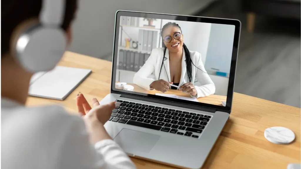 Telenfermagem: Como a Tecnologia Está Transformando a Enfermagem no Brasil
